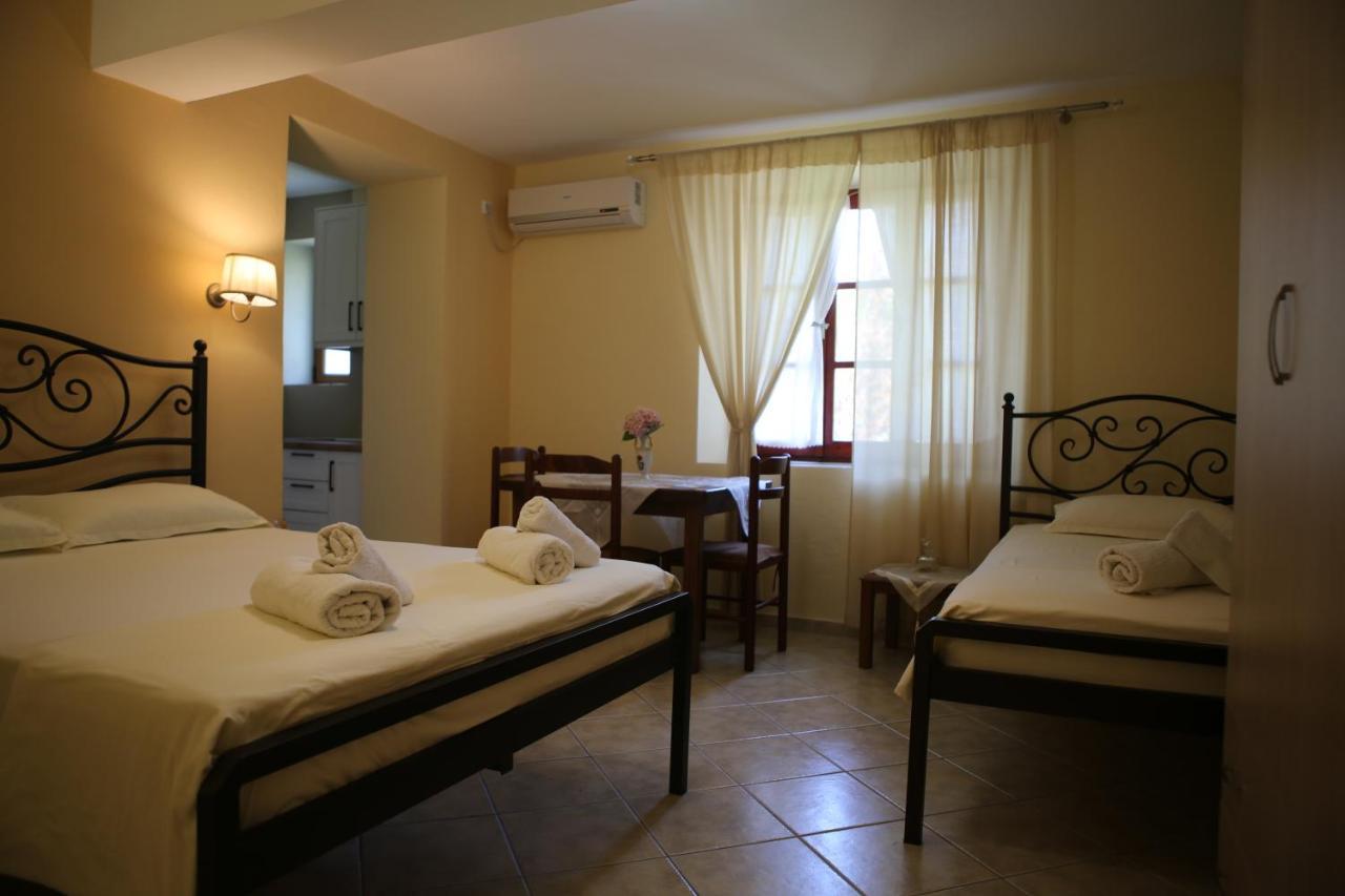 La Casa Di Nonna Apartment เคพาโร ภายนอก รูปภาพ