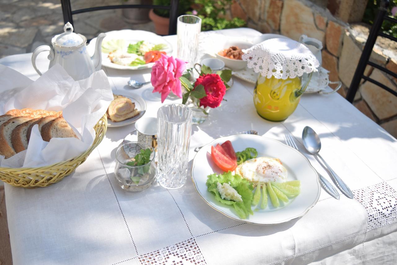 La Casa Di Nonna Apartment เคพาโร ภายนอก รูปภาพ