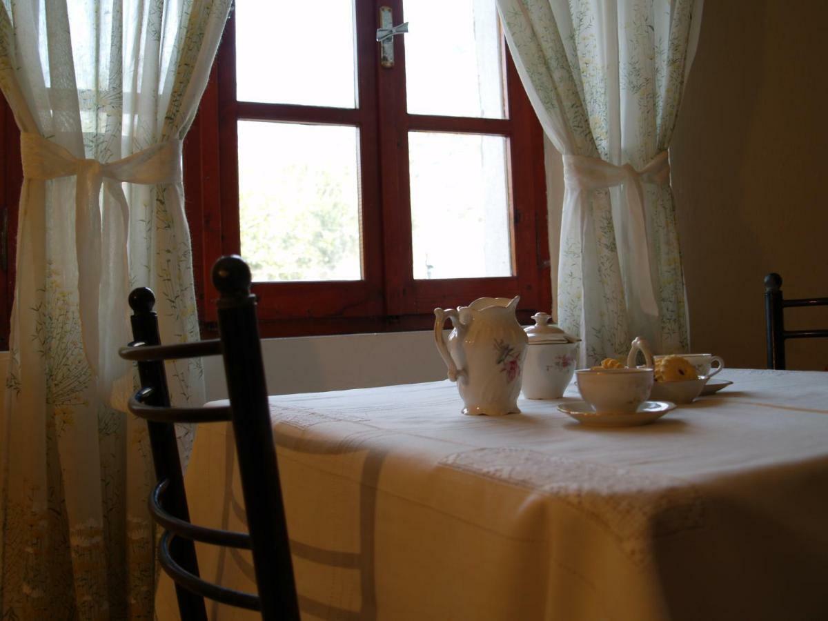 La Casa Di Nonna Apartment เคพาโร ภายนอก รูปภาพ