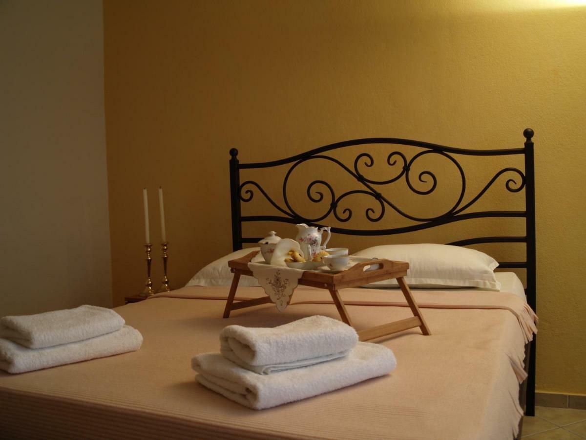 La Casa Di Nonna Apartment เคพาโร ภายนอก รูปภาพ